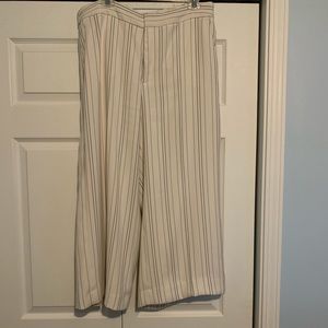 Striped cropped pants